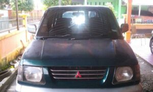 Mitsubishi Kuda 1.6 exceed 2000 Manual