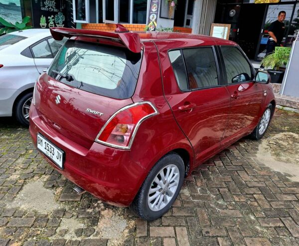 Mobil Suzuki Swift 2008 Manual Bekas Pekanbaru