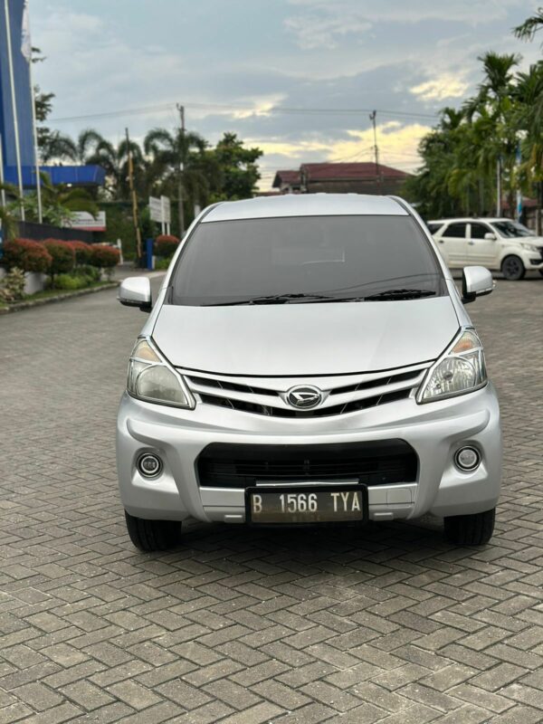 Mobil Xenia R Sporty 2013 Manual Pekanbaru