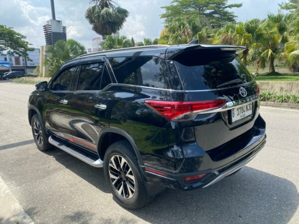 Mobil Fortuner VRZ TRD 2018 Matic Pekanbaru