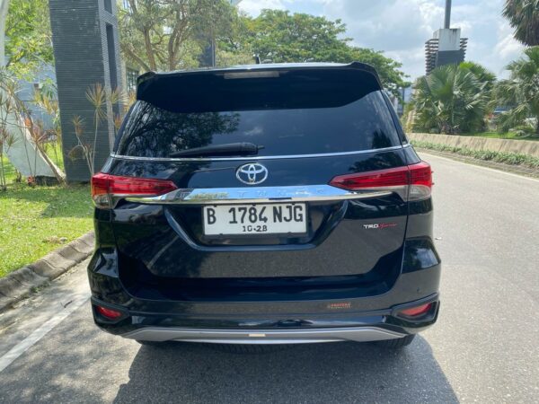 Mobil Fortuner VRZ TRD 2018 Matic Pekanbaru