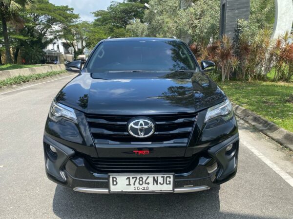 Mobil Fortuner VRZ TRD 2018 Matic Pekanbaru