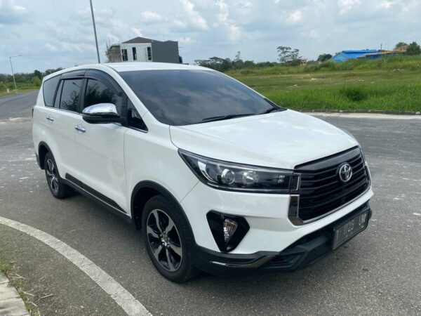 Mobil Innova Venturer Diesel 2021 Bekas Pekanbaru