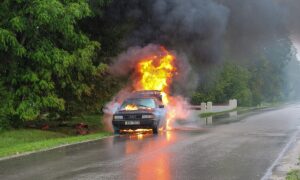 Penyebab Mobil Terbakar