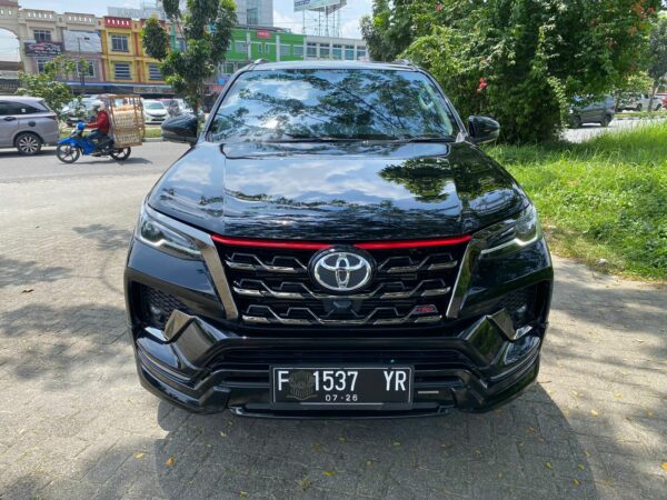 Mobil Fortuner VRZ TRD 2021 Metik Bekas Pekanbaru