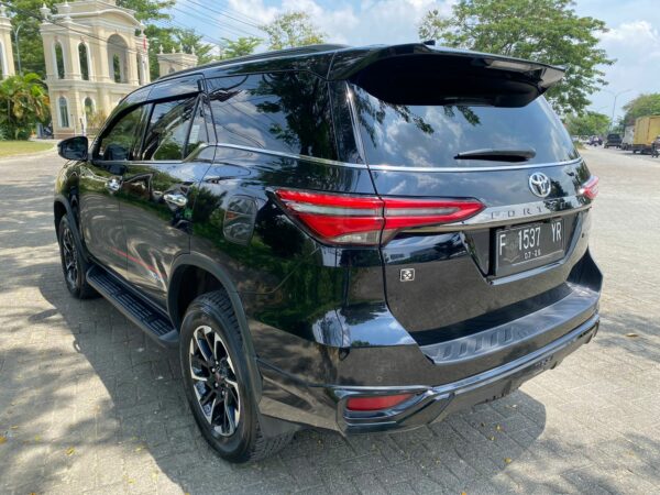 Mobil Fortuner VRZ TRD 2021 Metik Bekas Pekanbaru