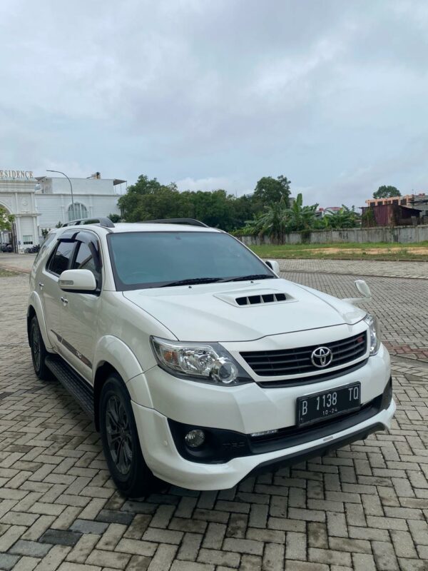 Fortuner VNT TRD 2014 Metik pekanbaru