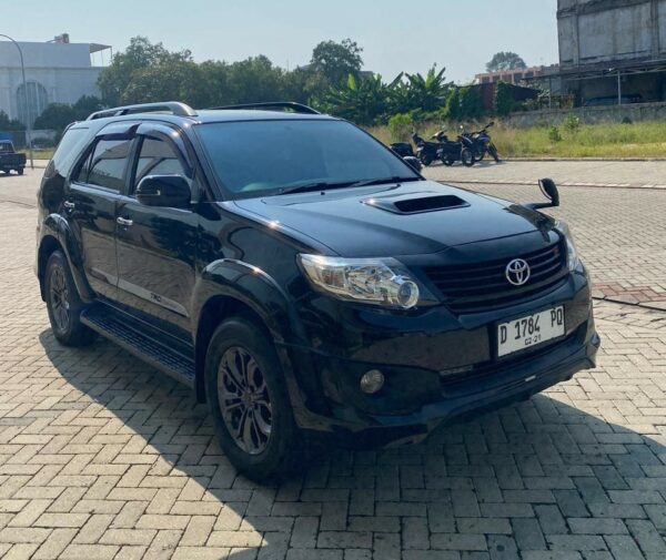 Fortuner VNT TRD 2014 Metik Bekas Pekanbaru