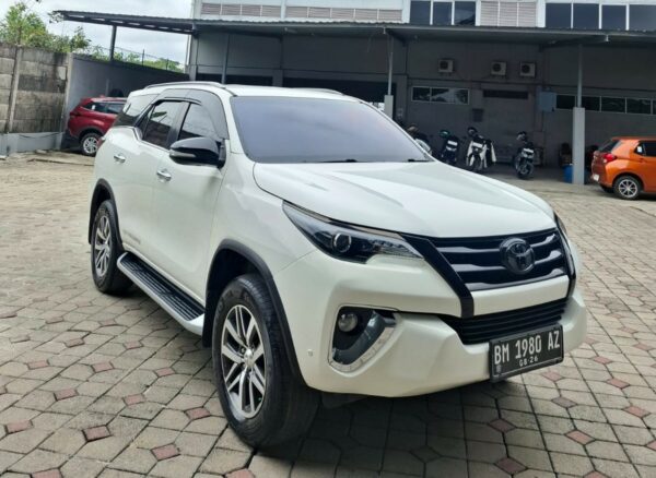 Fortuner VRZ 2016 Metik 4x4 Bekas Pekanbaru