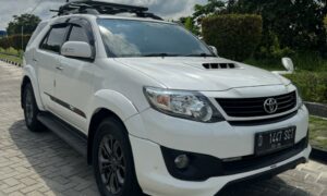 Fortuner VNT TRD 2015 Metik