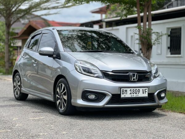 Mobil Brio RS 2017 Manual Bekas Pekanbaru