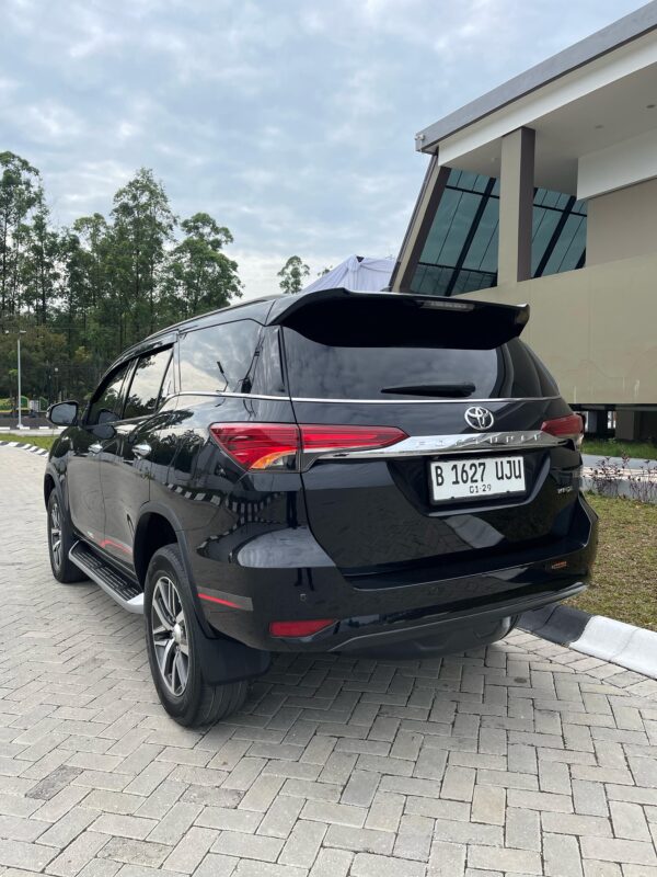 Mobil Fortuner VRZ Matic 2019 Bekas Pekanbaru