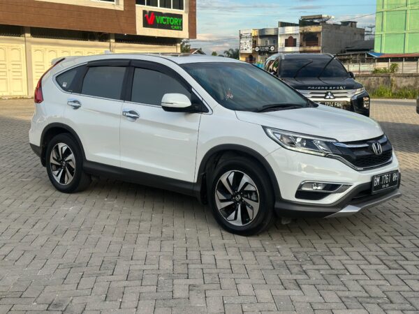Honda CRV 2.4 Prestige 2016 Matic bekas pekanbaru