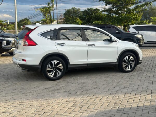 Honda CRV 2.4 Prestige 2016 Matic bekas pekanbaru